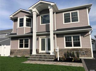 59 Florence Dr, Syosset, NY 11791