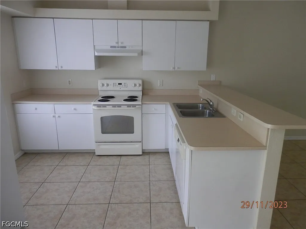 2 bed, 2.0 bath, 995 sqft, $1,350 — Photo 4