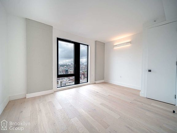 2nd image of 54 W 125th St #405