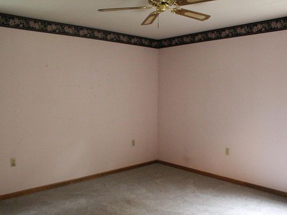 5th image of 2670 Rising Hill Dr