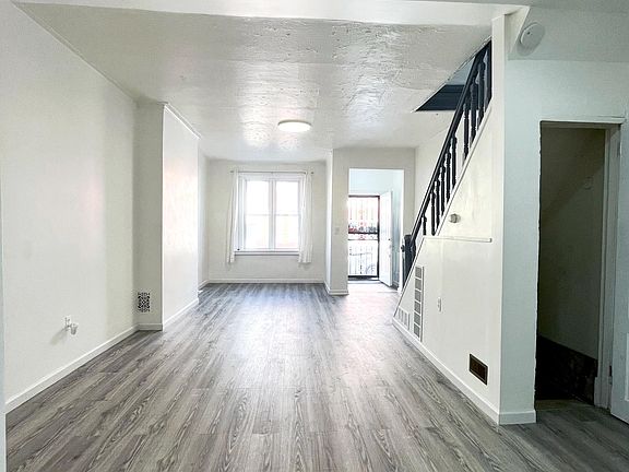 2nd image of 2348 N Woodstock St