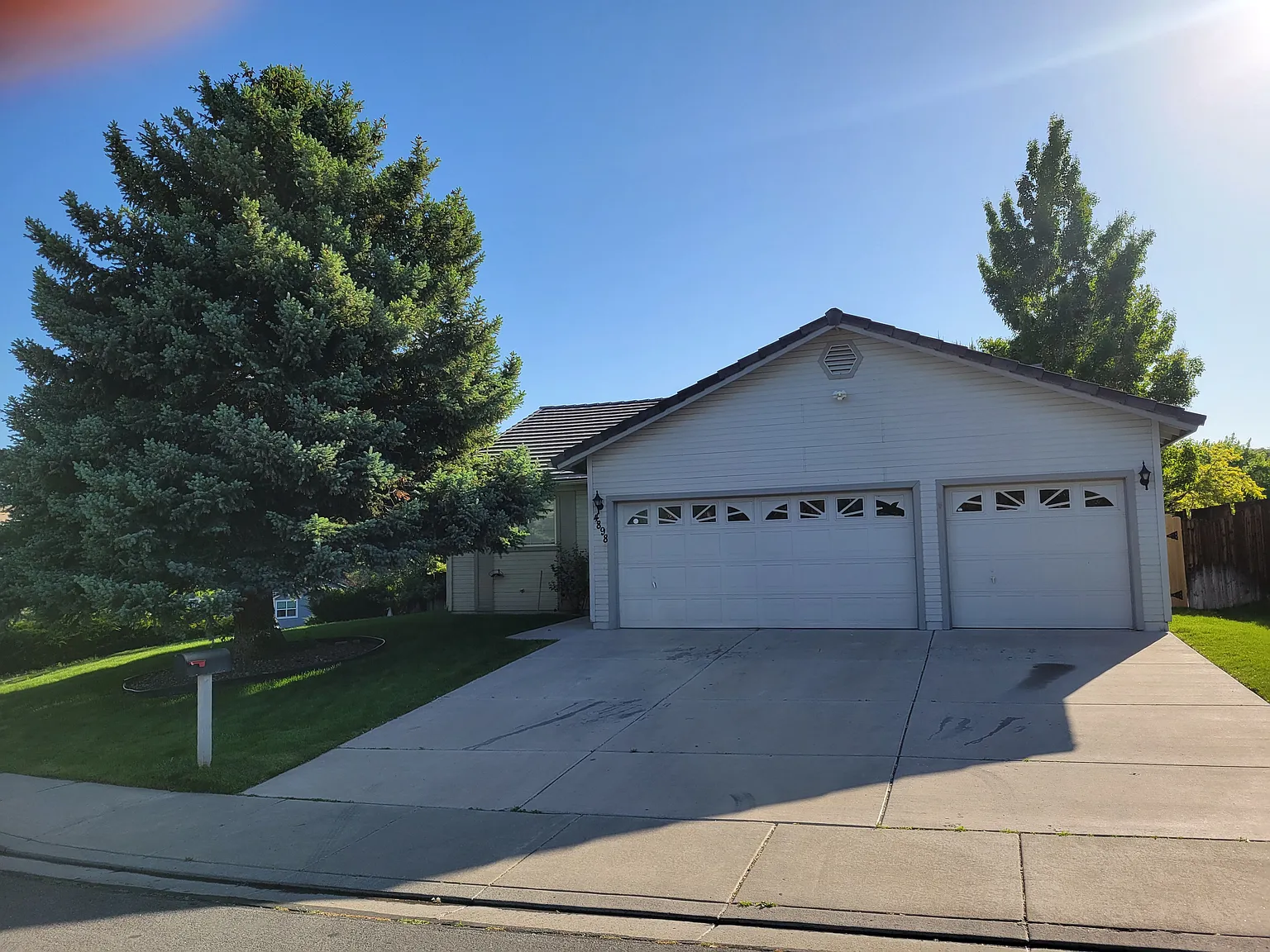 4898 Vista Mountain Dr photo 1