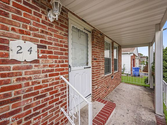 2nd image of 24 Merrilee Lane