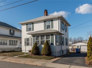 32 Burnet St, Avenel, NJ 07001