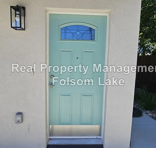 5431-1 Bradford Dr — Photo 4
