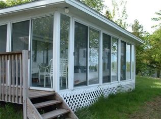 433 Bow And Arrow Pt, North Hero, VT 05474