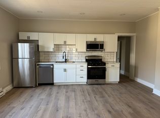 500 S Douglas Ave #F, Springfield, IL 62704