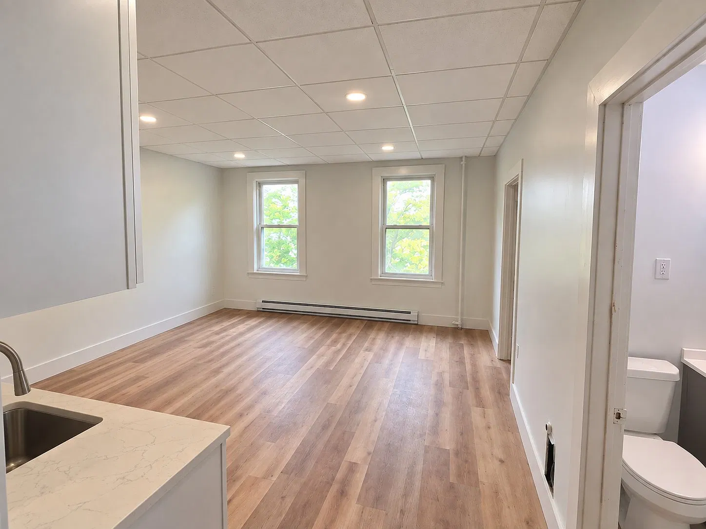 Bright Newly Renovated One-Bedroom Apartment — Photo 3