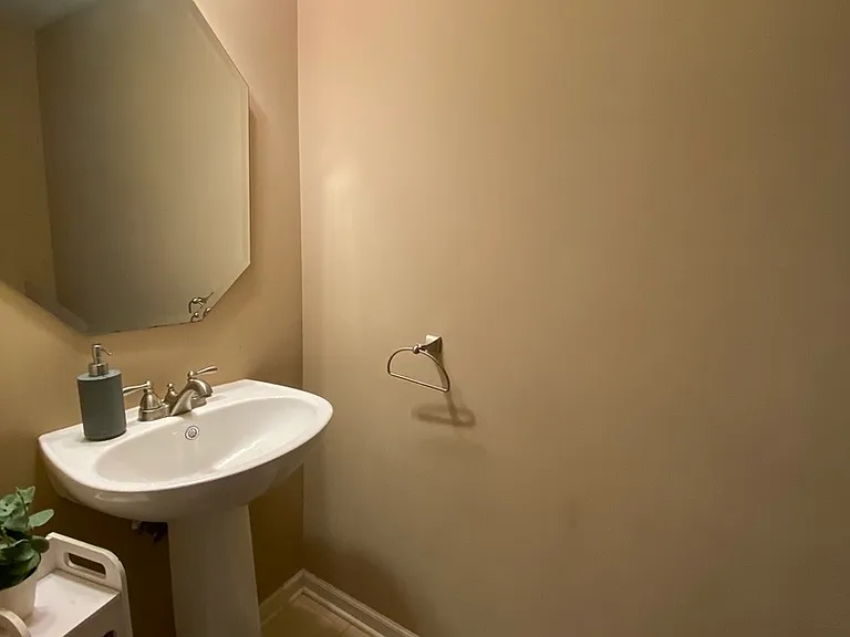 2927 Stonewater Dr #2927 — Photo 11