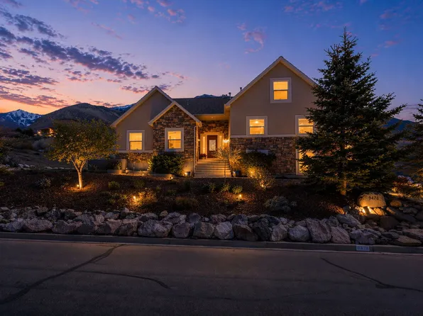 9476 N Avanyu Dr, Cedar Hills, UT 84062