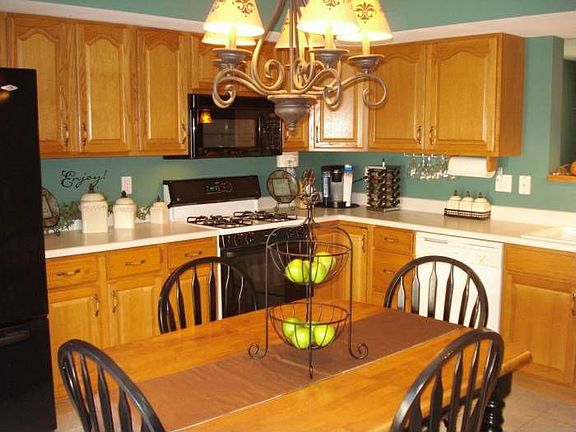 Spacious Kitchen