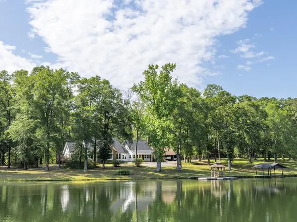 248 Robin Hill Dr, Americus, GA 31719