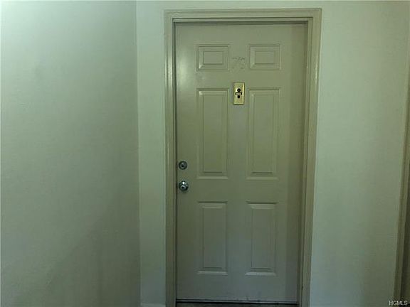 2nd image of 79 Omni Parc Dr #79