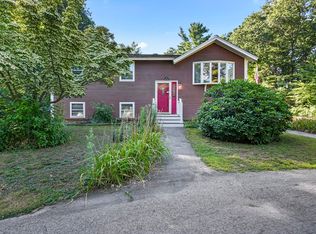 16 Amburg St, Georgetown, MA 01833