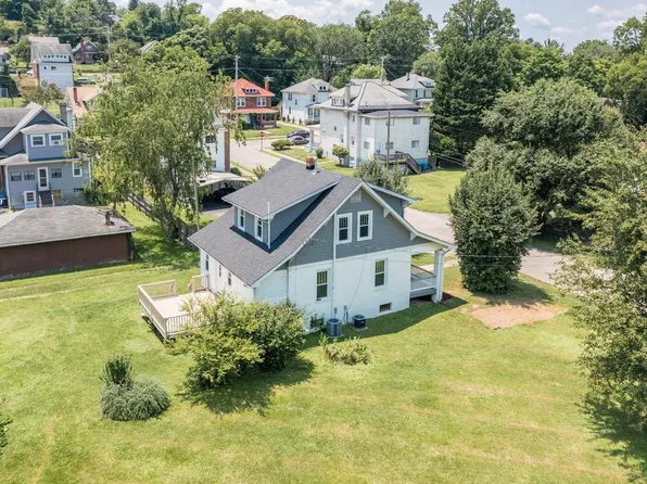 910 Ivy St SE, Roanoke, VA 24014