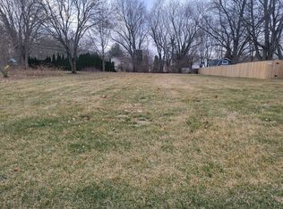 594 Holiday Dr, Somonauk, IL 60552