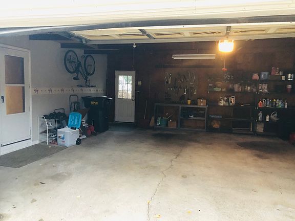 4th image of 6900 Willard Ave SE
