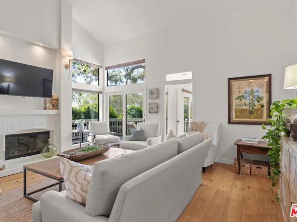 11 Rocky Knl #12, Irvine, CA 92612