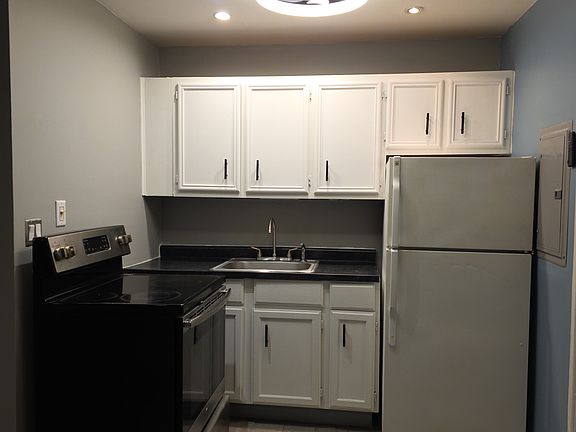 3rd image of 5636 W 35th St #1