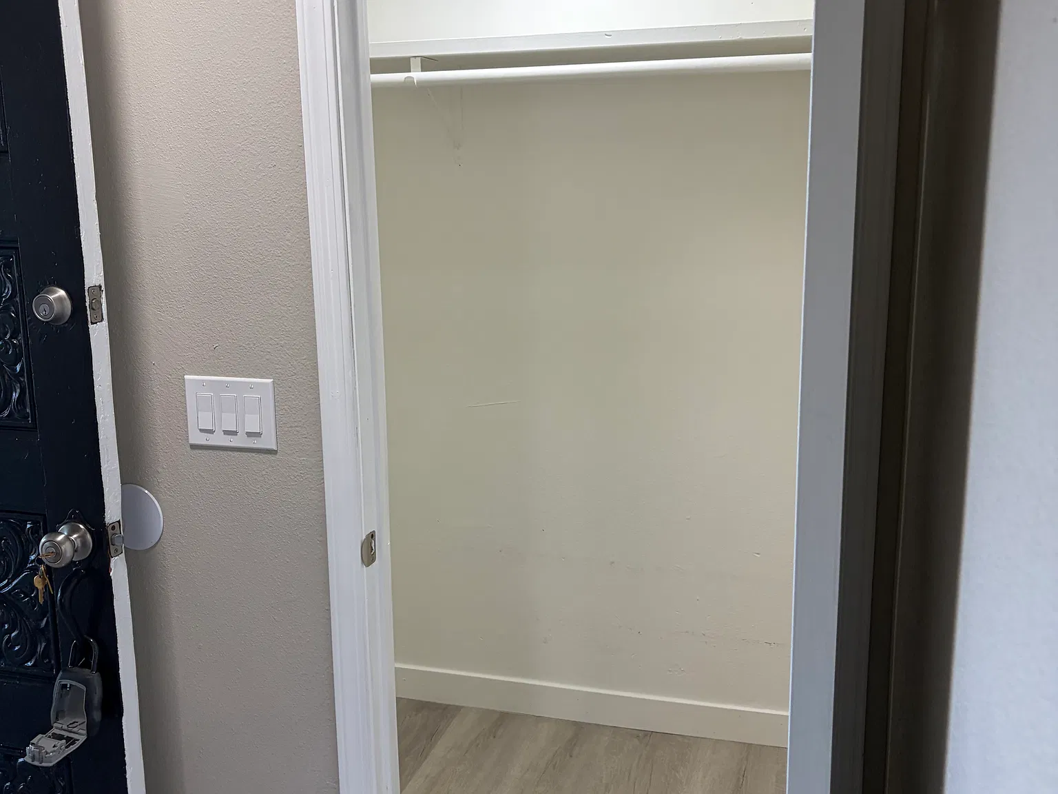 2 bed, 1000 sqft, $2,675 — Photo 1
