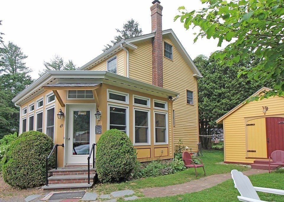 49 S Main St, Haydenville, MA 01039 Zillow