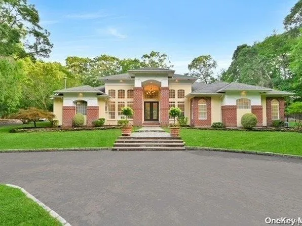 2839 N Wading River Road, Wading River, NY 11792