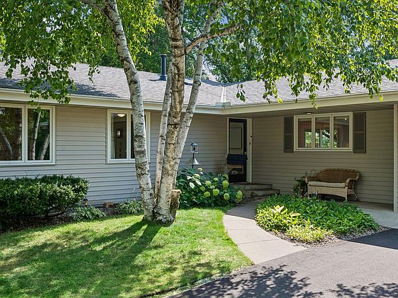 5th image of 7204 Glouchester Dr