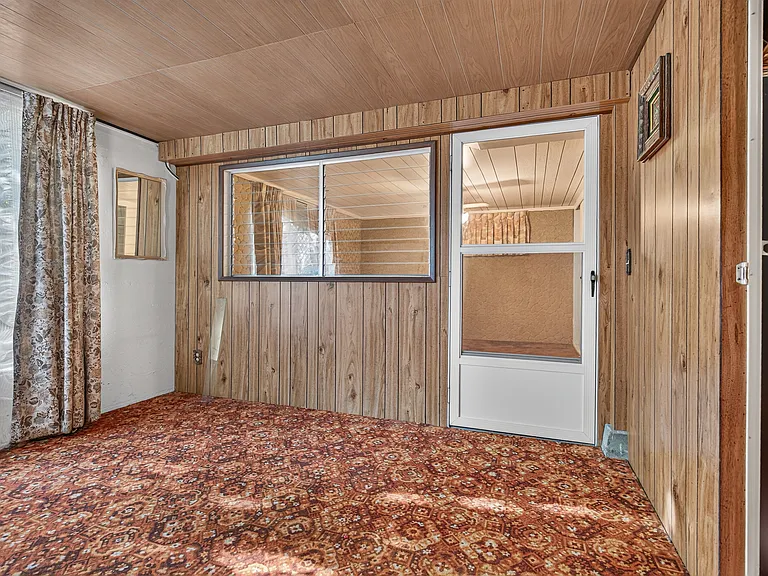 655 Altamont St — Photo 13