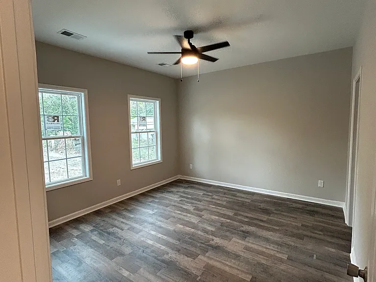14 Pine St #14 — Photo 6
