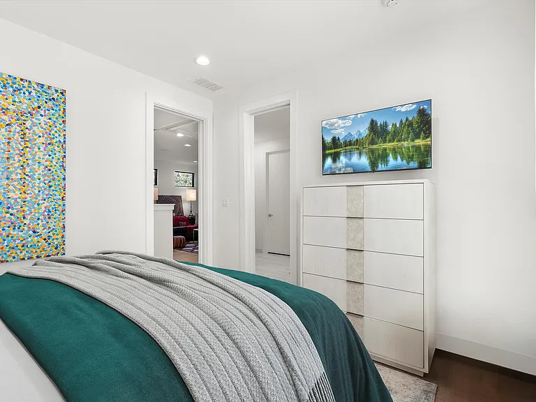 3771 Almazan Dr — Photo 40