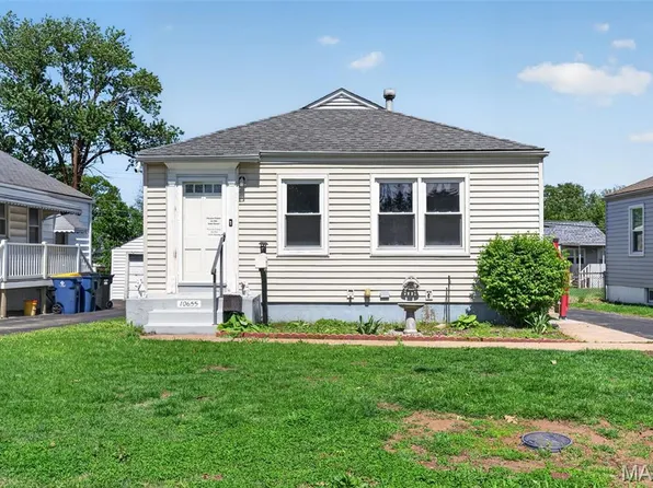 10655 Saint Stephen Ln, Saint Ann, MO 63074