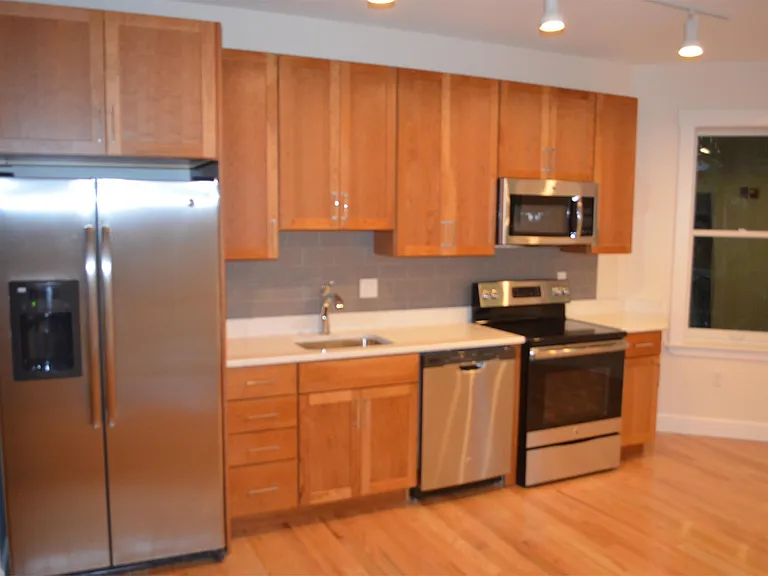 367 Harvard St #4 — Photo 32