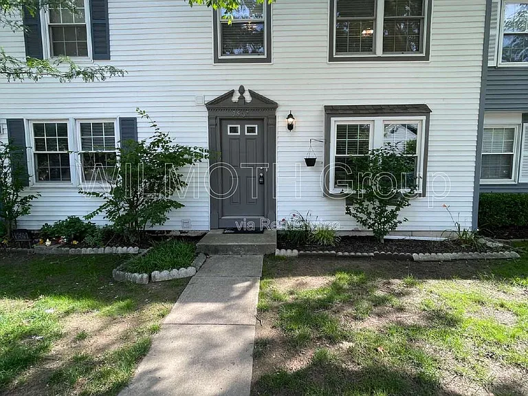 9507 Timber View Dr — Photo 1