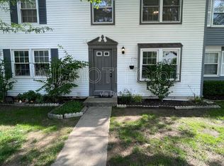 9507 Timber View Dr, Indianapolis, IN 46250