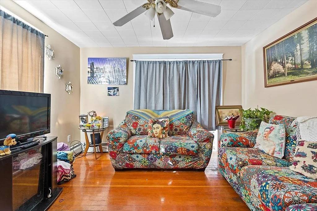3 bed, 1700 sqft, $2,175 — Photo 1