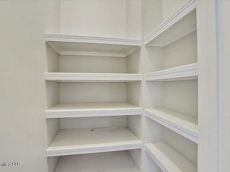 852 Willow Grande Cir — Photo 26