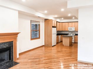 1438 W Belmont Ave APT 2S, Chicago, IL 60657
