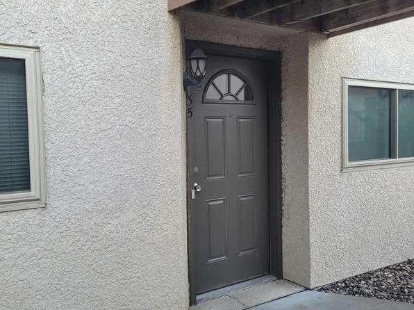 1535 Millpond Ct, Chaska, MN 55318