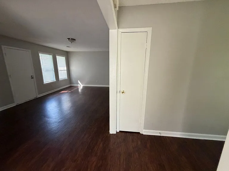 5126 Brushwood Dr — Photo 13