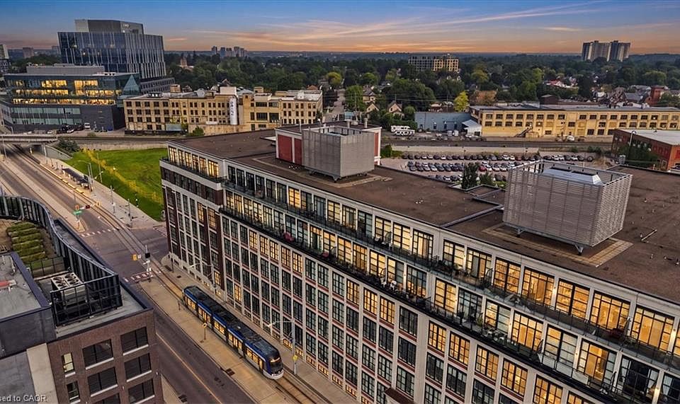 1st image of 410 King St W #408