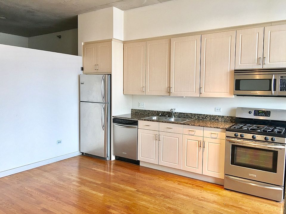 2nd image of 1720 S Michigan Ave APT 2007