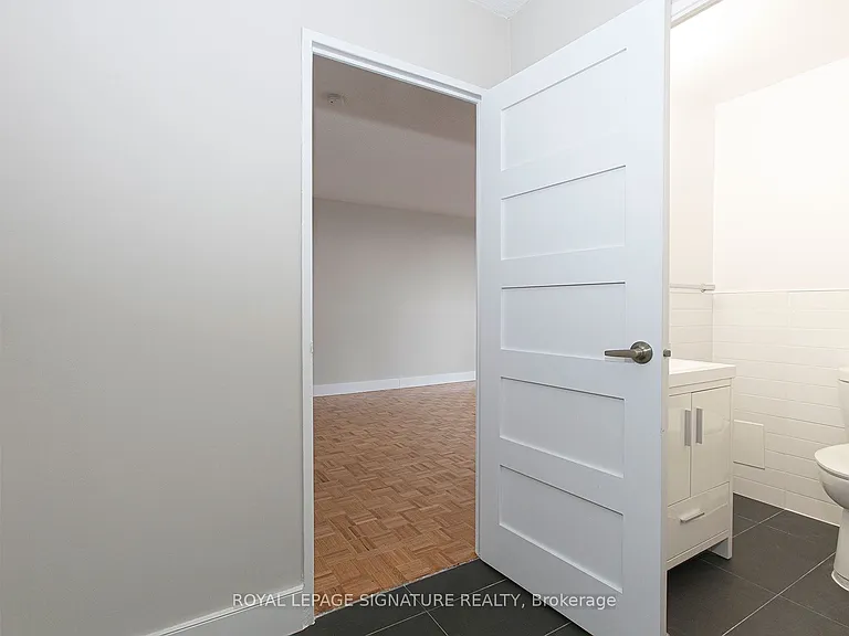 666 Spadina Ave #512 — Photo 3