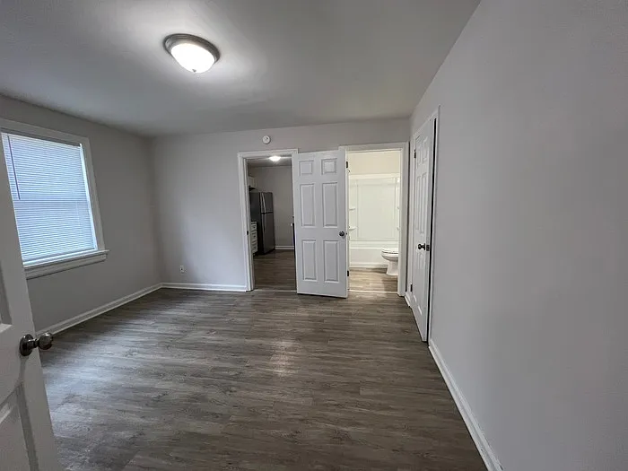 807 Jordan St S #A — Photo 3