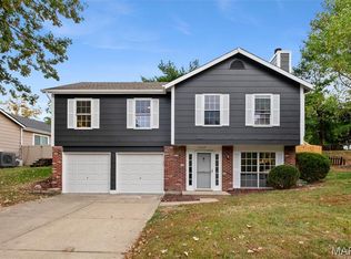 3049 Grassy Valley Dr, Saint Louis, MO 63129