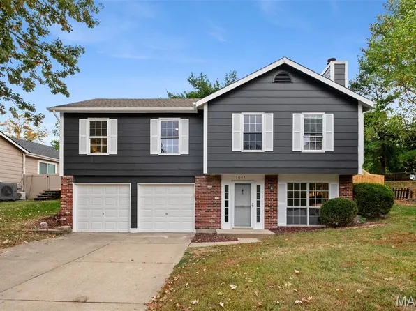 3049 Grassy Valley Dr, Saint Louis, MO 63129