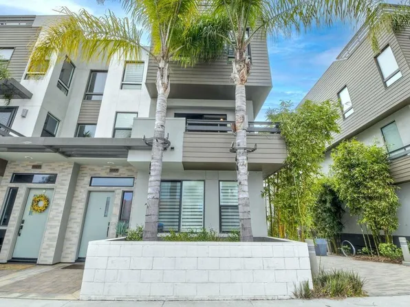 2557 State St, Carlsbad, CA 92008