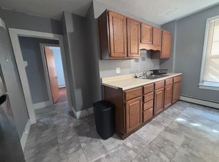 162 Clarendon Ave #2, Chicopee, MA 01013