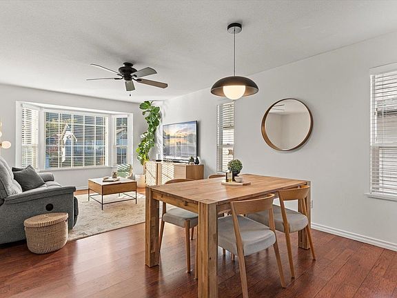 3rd image of 5415 Peach Rd #2