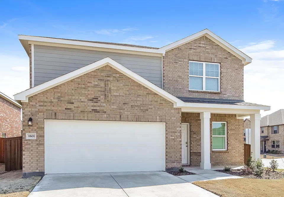 1801 Sandlin Dr