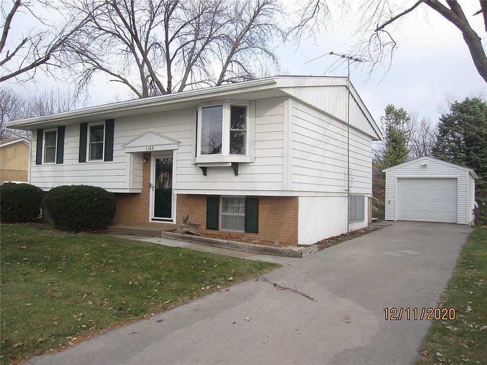 1102 30th St, Perry, IA 50220 Zillow